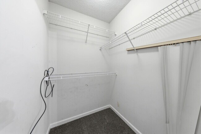 Building Photo - 345 Crooked Pine Trail