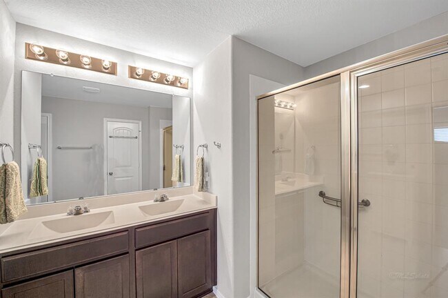 Building Photo - 3023 Dripping Springs Ct