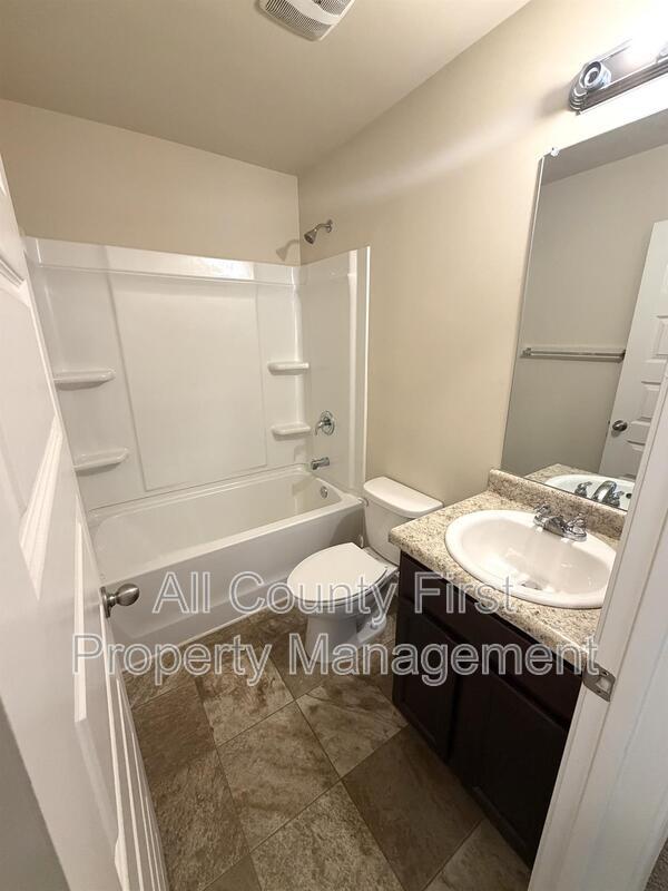 Building Photo - 3263 Highgrove Ln