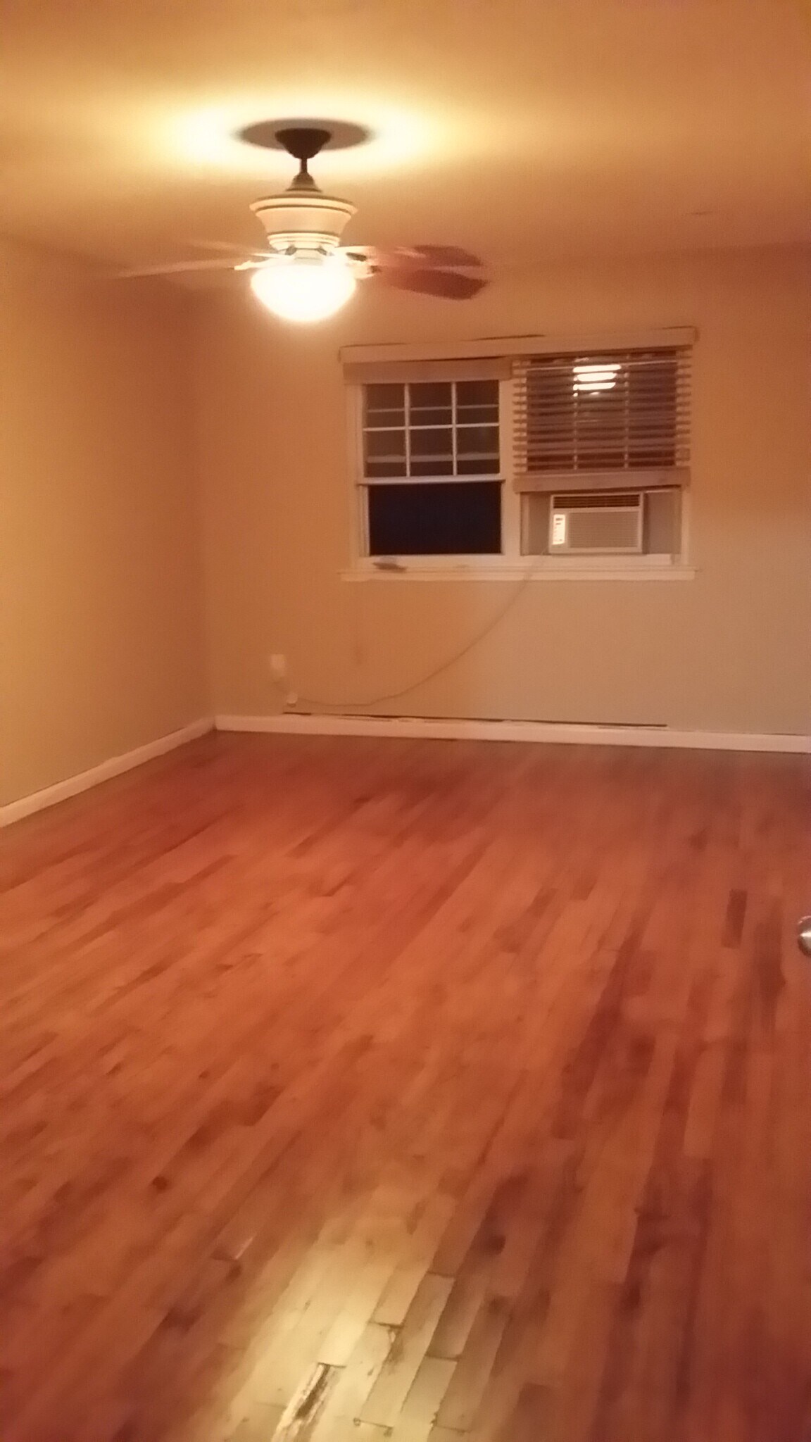Building Photo - 252 College Dr