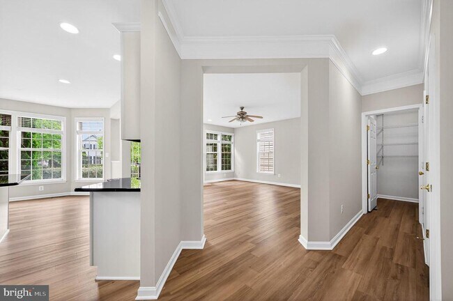 Building Photo - 42071 Pepperbush Pl
