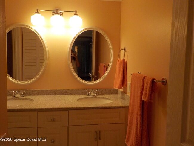 Building Photo - 3711 Vista Oaks Cir NE