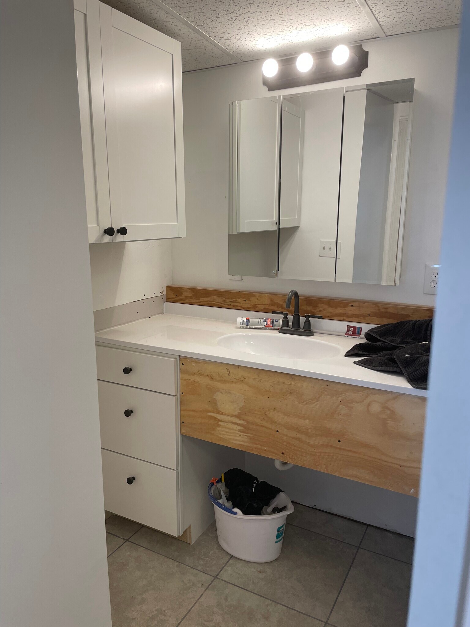 Building Photo - 268 N Ocotillo Dr