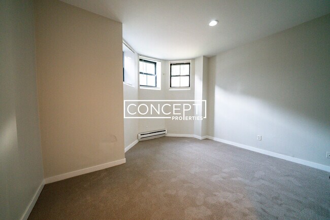 Primary Photo - 548 Columbus Ave