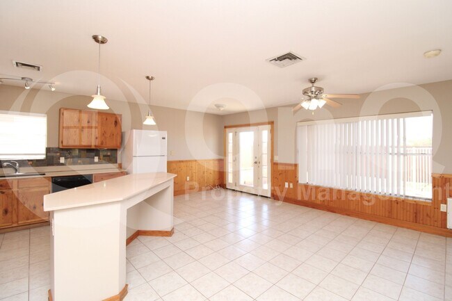 Building Photo - 6337 Covina Rd