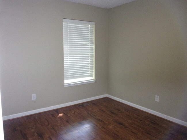 Building Photo - Downtown Rock Hill 3 Bedroom 2 Bath Updated Home