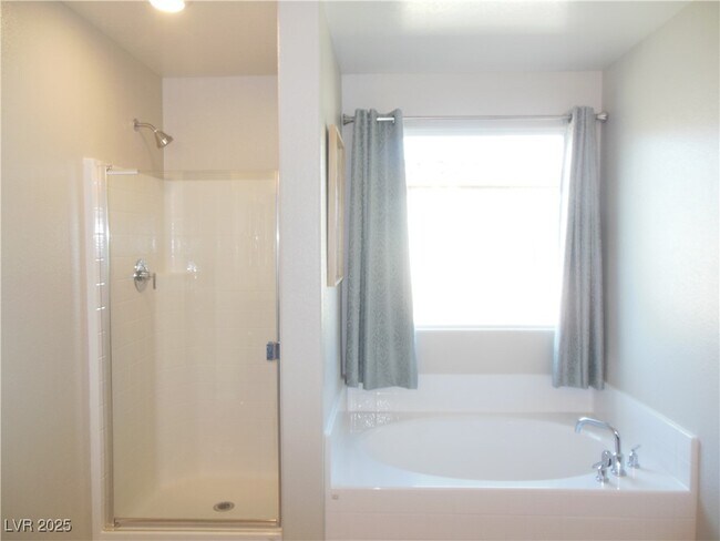 Building Photo - 2664 Crystal Quartz St