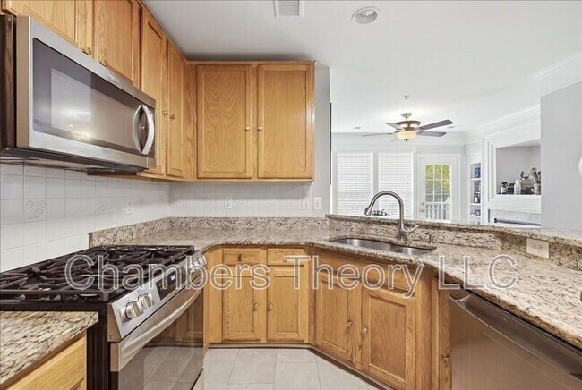 Building Photo - 12781 Fair Crest Ct