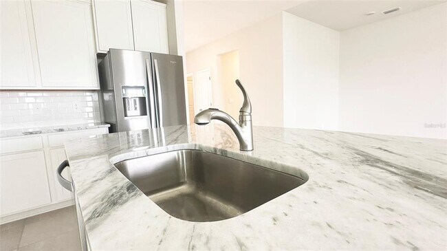 Building Photo - 17915 Cantarina Cove