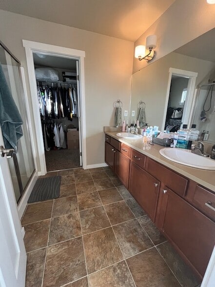 Master Bath and Closet - 4753 Hadley St
