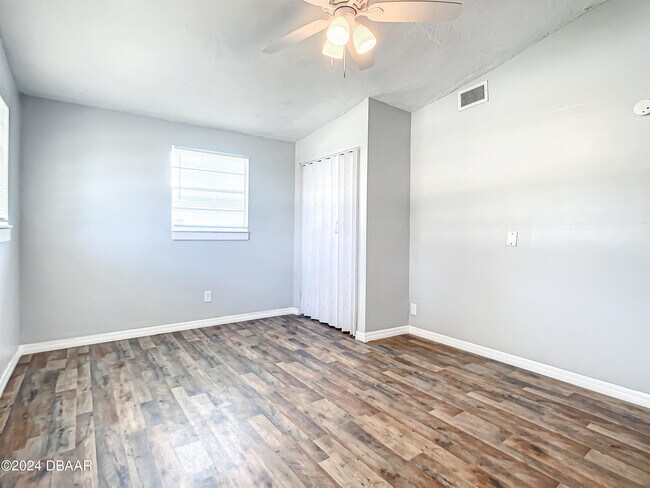 Building Photo - 152 Ponce De Leon Dr