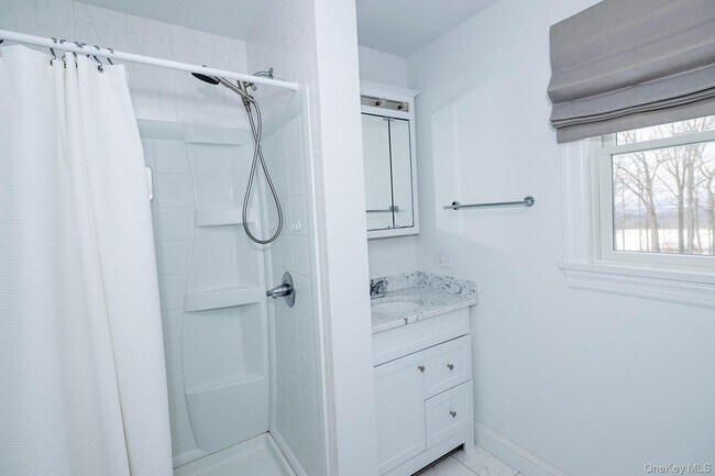 Building Photo - 692 Bangall Rd