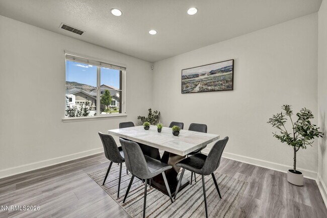 Building Photo - 10677 Foxberry Park Dr
