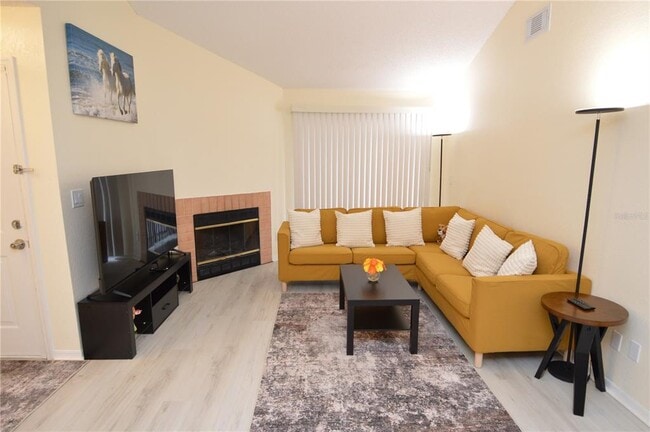 Building Photo - 10263 Gandy Blvd N