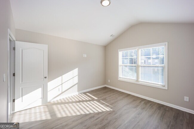 Building Photo - 6494 Splitpine Ct