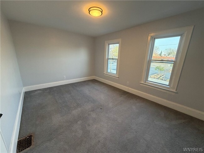 Building Photo - 18 Buffum St