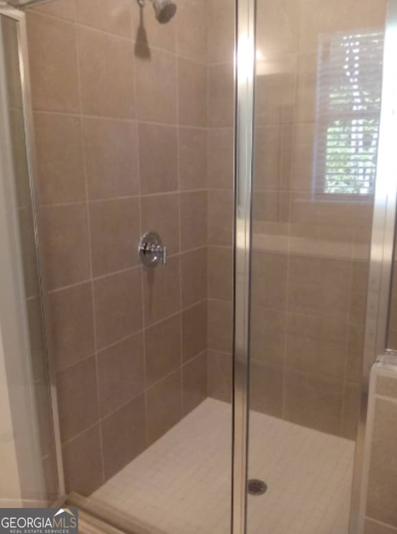 Building Photo - 124 Vivian Ln