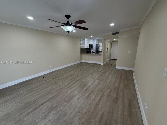 Building Photo - 8443 Royal Palm Blvd