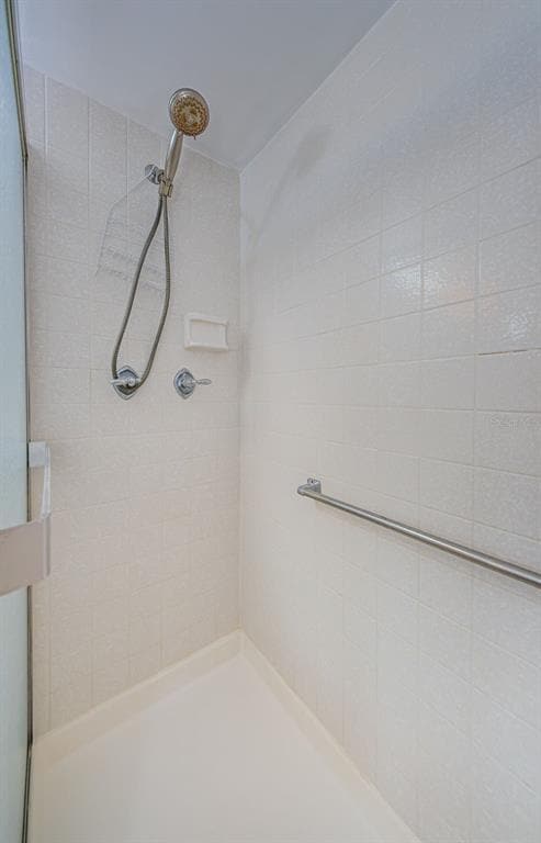 Building Photo - 1151 Pine Ridge Cir W