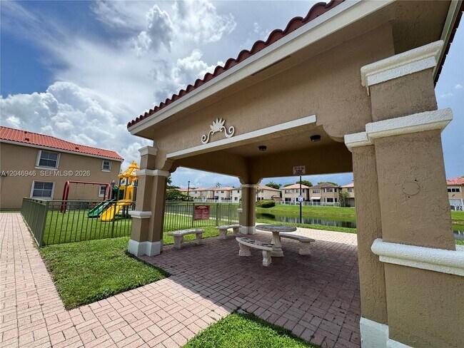 Building Photo - 6360 NW 114th Ave