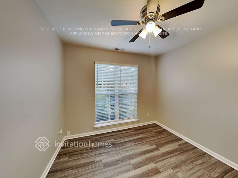 Building Photo - 4695 Falcon Chase Dr SW