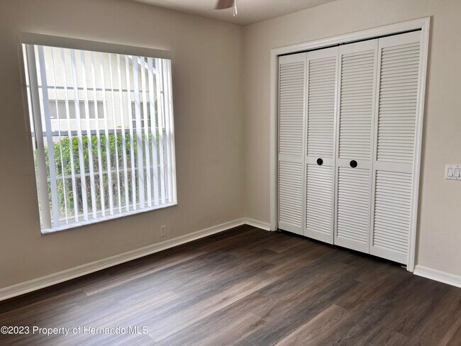 Building Photo - 9369 Ashley Dr