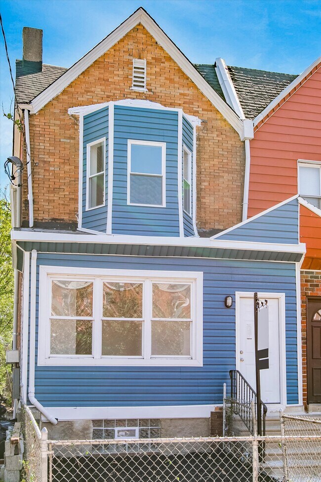 Building Photo - 5210 Cedar Ave