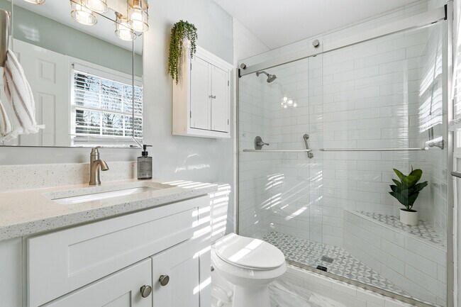 Building Photo - 520 Willeo Rd