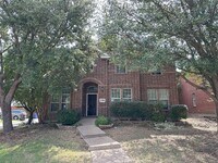 Building Photo - 13350 Duesenberg Dr