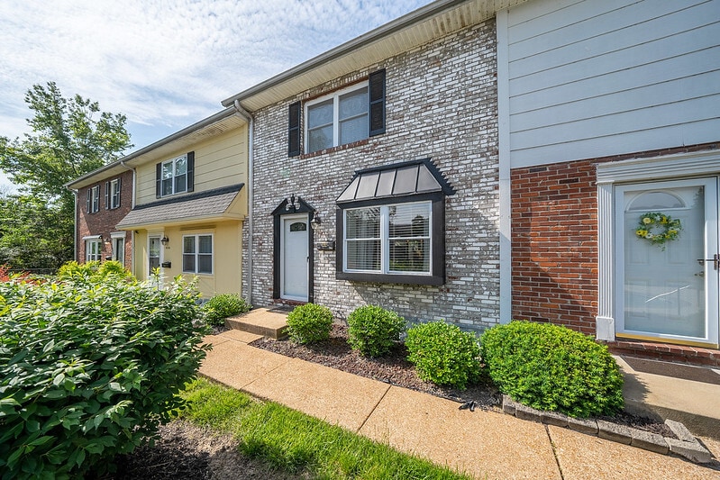 Building Photo - 2548 Grayland Walk