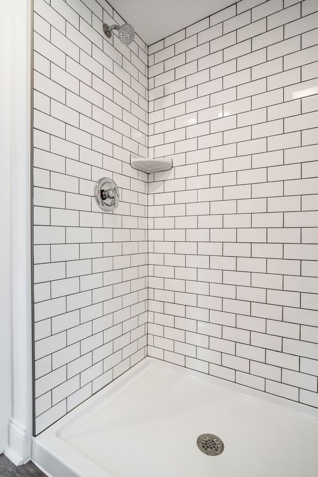 Building Photo - 120 North Mathilda Street