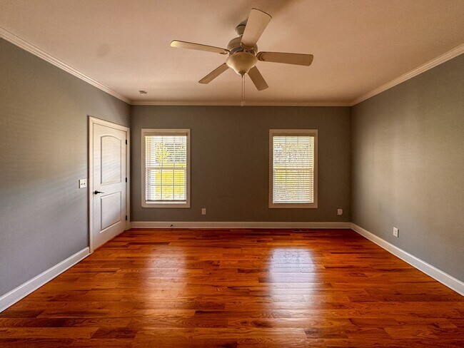 Building Photo - Spacious 5 Bed 3.5 Bath Home in Carthage