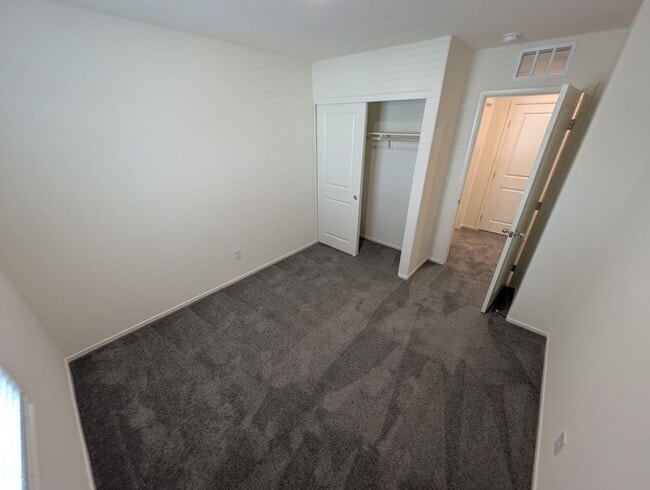 Building Photo - 5009 Hunter Mesa Ave