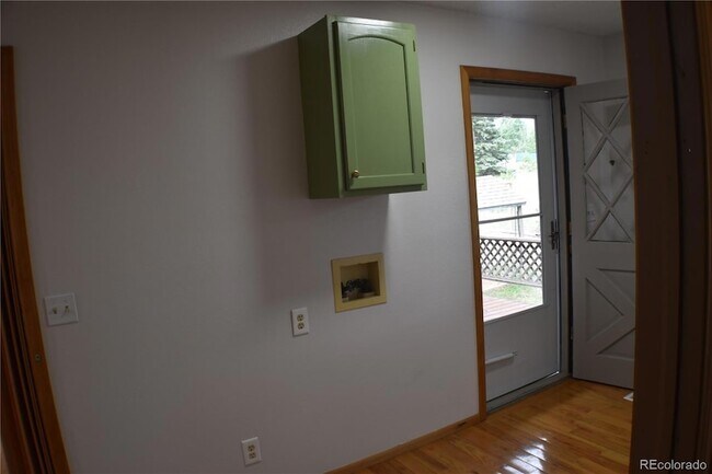 Building Photo - 1014 Elfin Glen Dr
