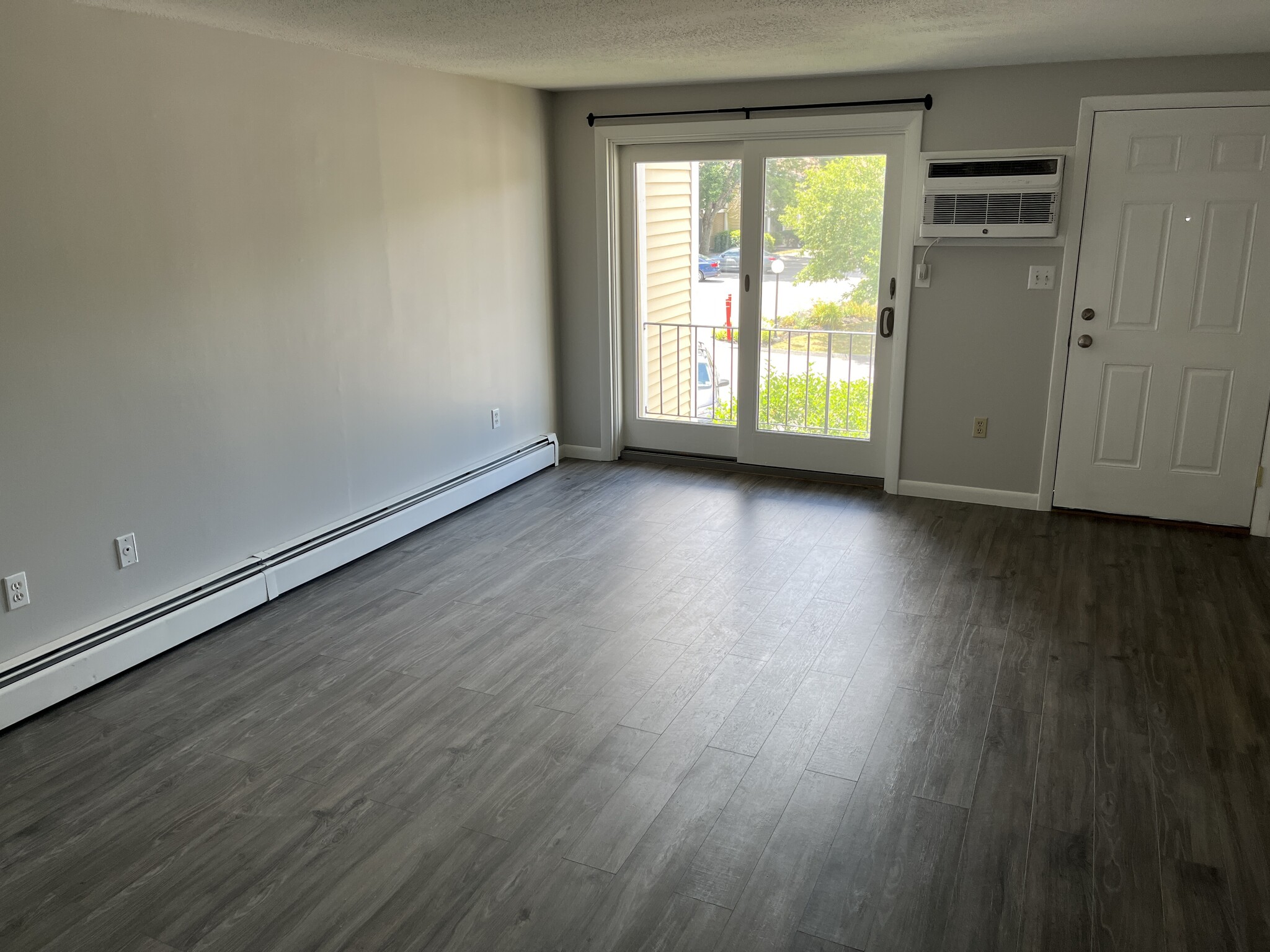 Building Photo - 808 Cocheco Ct