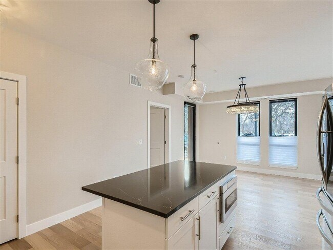Building Photo - 4745 Minnehaha Ave