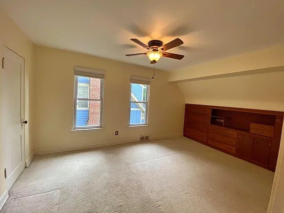 Building Photo - Charming 2-Bedroom Home in Saint Louis with Cozy 900 Sq Ft Layout!