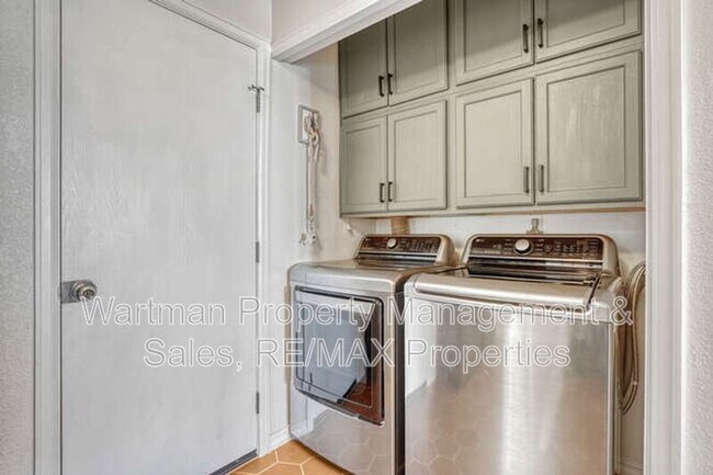Building Photo - 3428 Trenary Ln