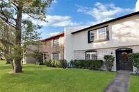 Building Photo - 8868 Kempwood Dr