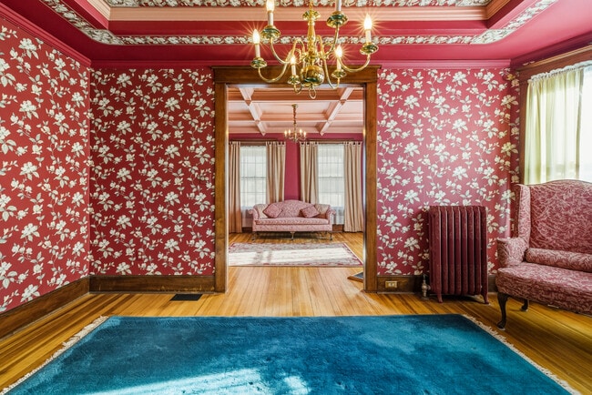 Building Photo - 87 Migeon Ave