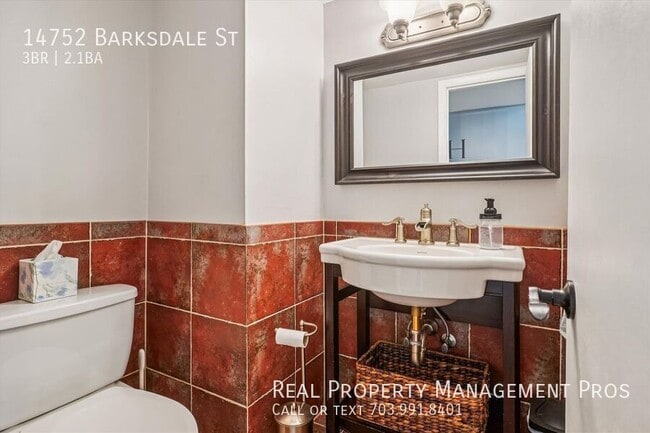 Building Photo - 14752 Barksdale St