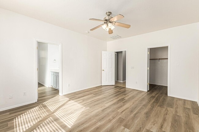 Building Photo - 4511 W T Ryan Ln