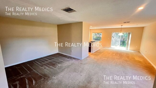 Building Photo - 331 Freedom's Ring Dr