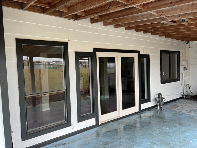 Building Photo - 10719 Bellfair Dr