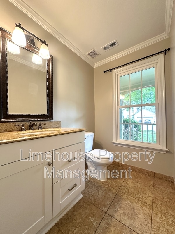 Building Photo - 2849 Crossings Dr