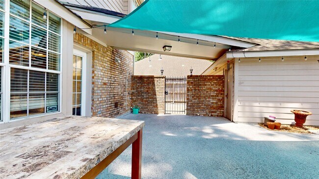 Building Photo - 9222 Symphonic Ln