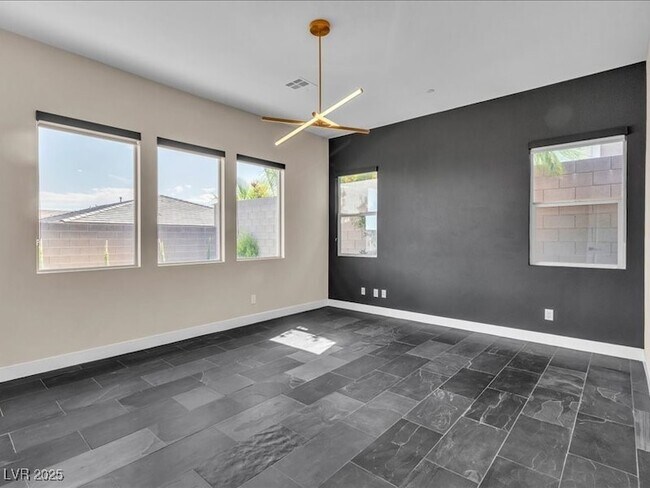 Building Photo - 11837 Grassy Pln Ave