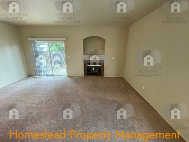 Building Photo - 232