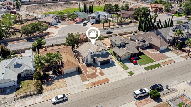 Building Photo - 12120 Desert Quail Ave