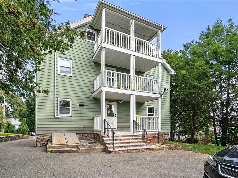 Building Photo - 49 Phillips Ave